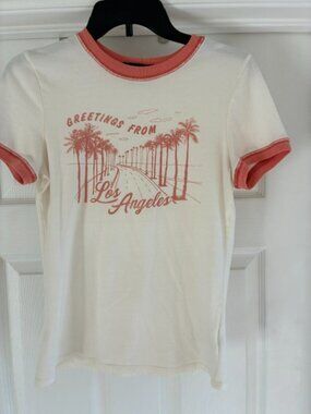 Vinyl Icons tee, Los Angles themed, size small, in great condition